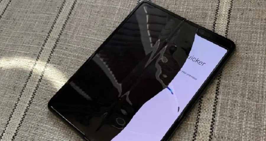 Samsung Galaxy Fold, la commercializzazione potrebbe slittare ancora